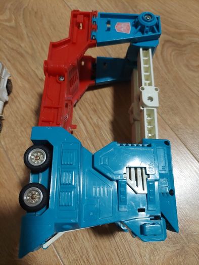 Transformer G1  Ultramagnus