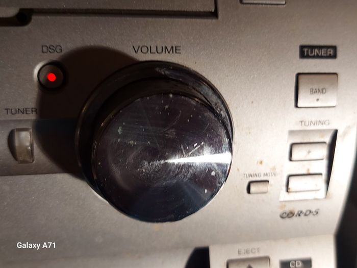 Sony Micro Hifi System Model CMT-CP1, Radio, CD and Tape with Two Philips Speakers Model FWB-C355-01 in excellent condition