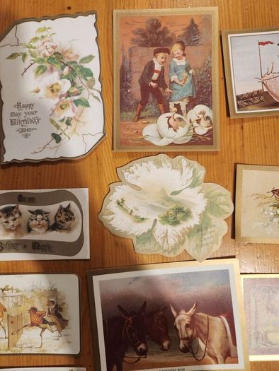 Beautiful Set Of 25 Reproduction  Vicorian Greeting Cards Of The Period 1860-1890 In Presentation Box. In Very Good Condition.