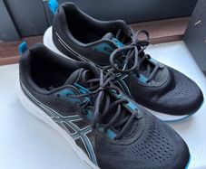 Asics trainers like new