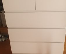 Chest of drawers