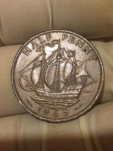 Elizabeth Halfpenny  x28 Pictures of each coin