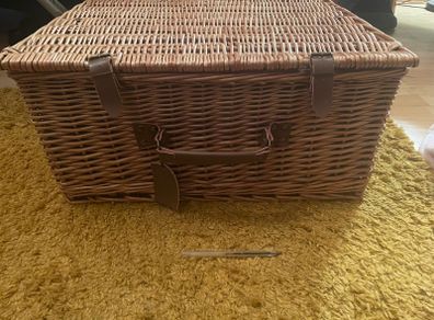 Large Picnic Hamper / Storage Basket
