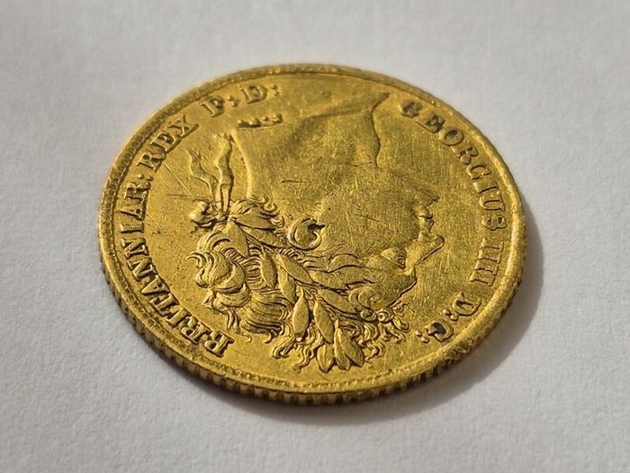 1825 - King George IV Half (1/2) Gold Sovereign - Very Rare.