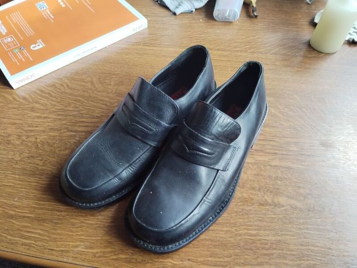 FREE - Mens Shoes, Black Leather  and Leather Sole - Free To Collect