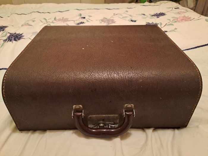 1940s Imperial Good Companion 3 Typewriter