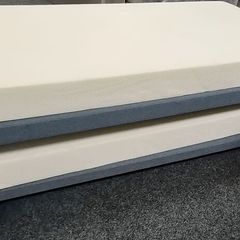 Guest trundle bed
