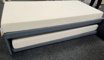 Guest trundle bed
