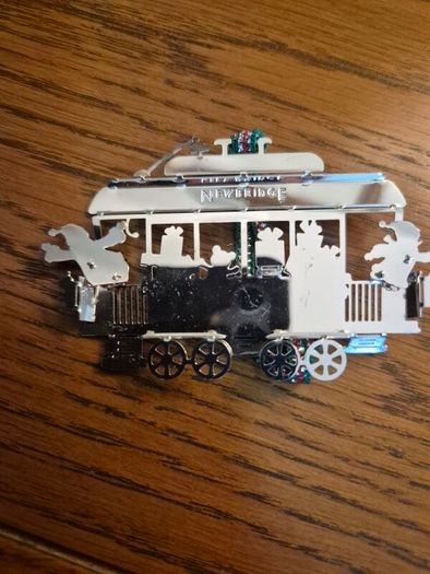 Newbridge Silverware Tram Carriage Christmas Tree Decoration