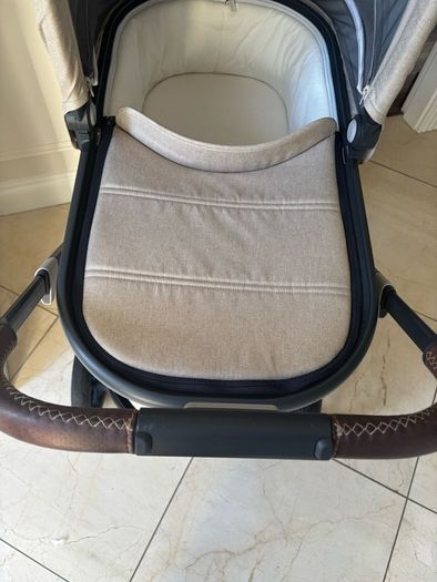 Uppababy Vista V2 in Liam colour