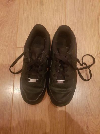 Junior Nike Runners Size 4.5