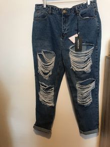 Pretty Little Thing Plus Mid Wash Extreme Ripped Turn Up Mom Jeans size 18 New with tags