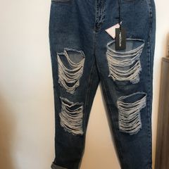 Pretty Little Thing Plus Mid Wash Extreme Ripped Turn Up Mom Jeans size 18 New with tags