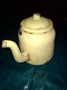 Yellow enamel pot