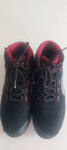 Uvex safety boots