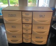 Spice storage cabinet