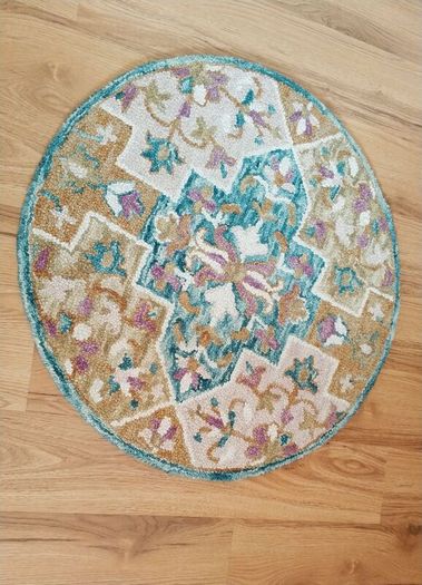 Round rug