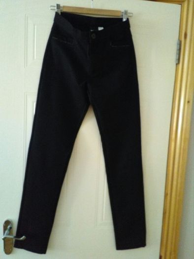Black trousers