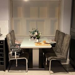 Table and 6 chairs