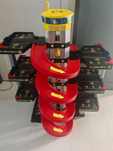 kids multilevel carpark toy