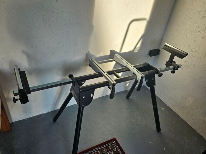 Mitre saw stand
