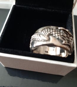 New silver vintage ring with dragon