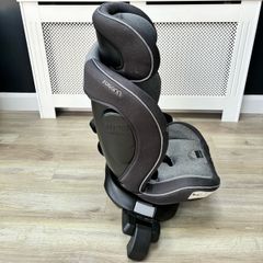 Car seat isofix