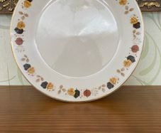 Arklow Pottery Autumn Leaves 9 inch plate