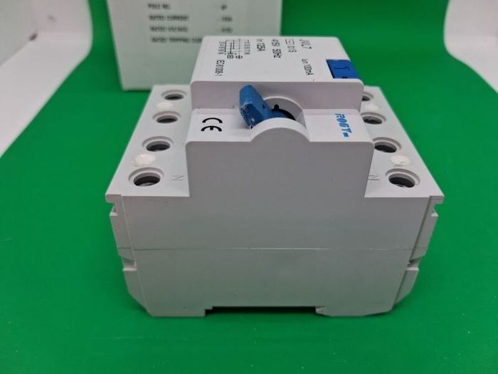 Postage - 3 x Circuit Breakers 125A 100mA 4P 230v - 415v