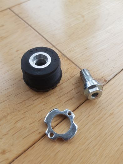 SR Suntour XCM RL 30 mm remote lockout cap and bolt