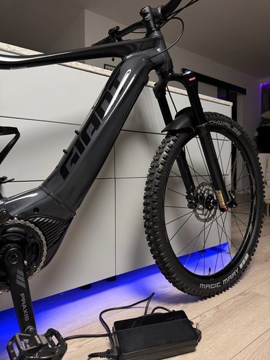 GIANT Fathom E+ 2 PRO Electric Hardtail Bike