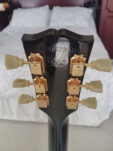 Gibson Les Paul studio gold