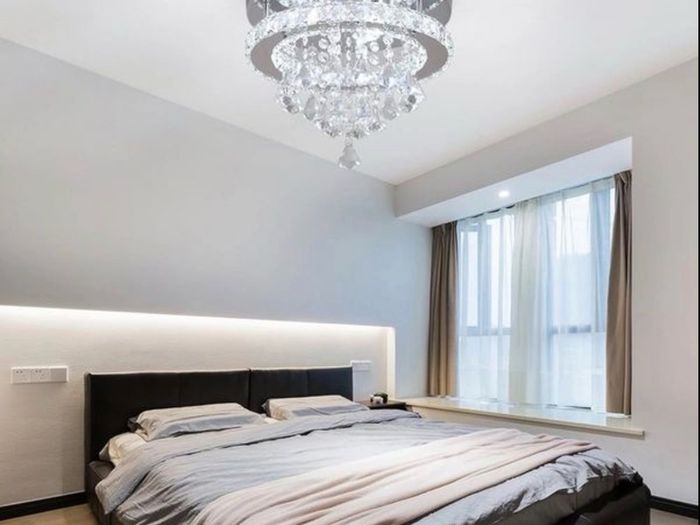 Brand New Deckrico Crystal Ceiling Light 30cm Modern Lamp Chrome LED Chandelier
