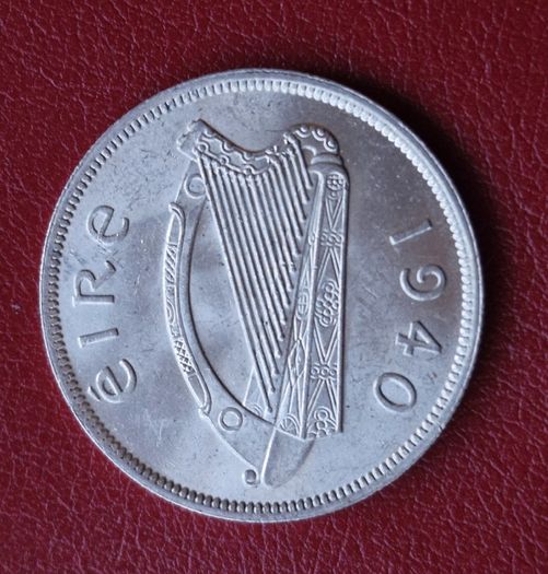 Eire UNC 1940 Half Crown Silver Coin with full lustre