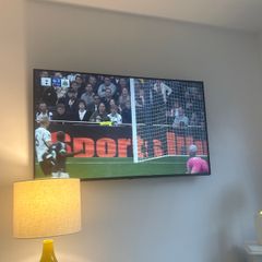 55 inch LG TV with Netflix and other streaming services
