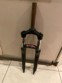 SR Suntour 27.5" fork