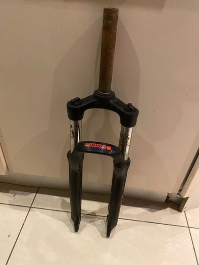 SR Suntour 27.5" fork