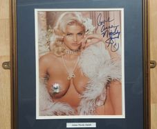Interesting Anna Nicole Smith Signed 10x8 Photo Framed Autographed Memorabilia (No COA)
