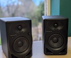 Pioneer DJ Monitors/Speakers