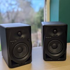 Pioneer DJ Monitors/Speakers
