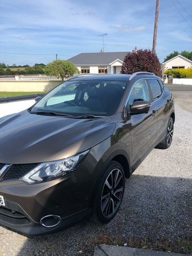 Nissan Qashqai 1.6 diesel Auto Luxury trim