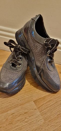 women shoes