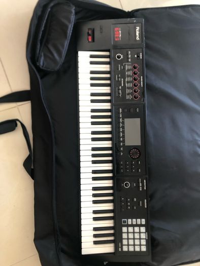 Roland FA 06