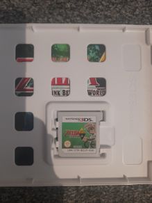 Legend of zelda: a link between worlds
