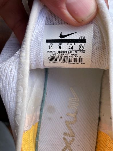 Nike 270 size 9