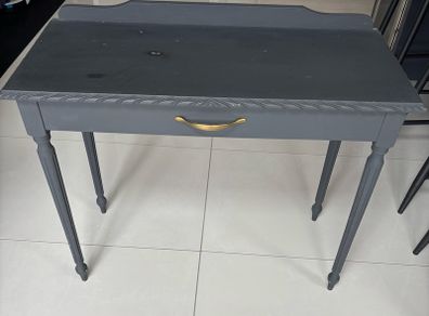 Hall table