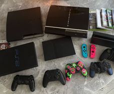 Consoles and accessories PlayStation Xbox Nintendo