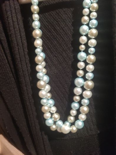 beautiful pearl necklace