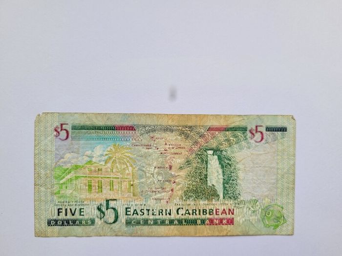 Caribbean 5 Dollars 2008, UNC - - F notes