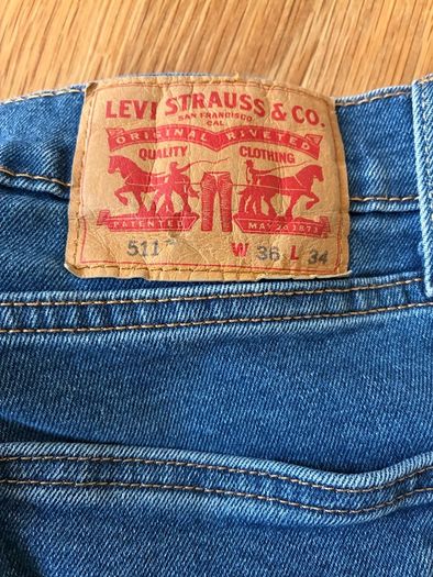 Jeans Levi